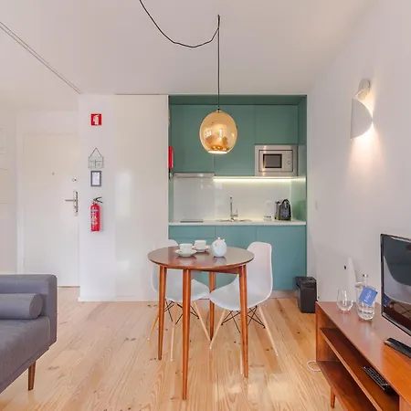 Charming Studio, Ideal For Smaller Groups Appartement Oporto